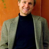 Dan Brown